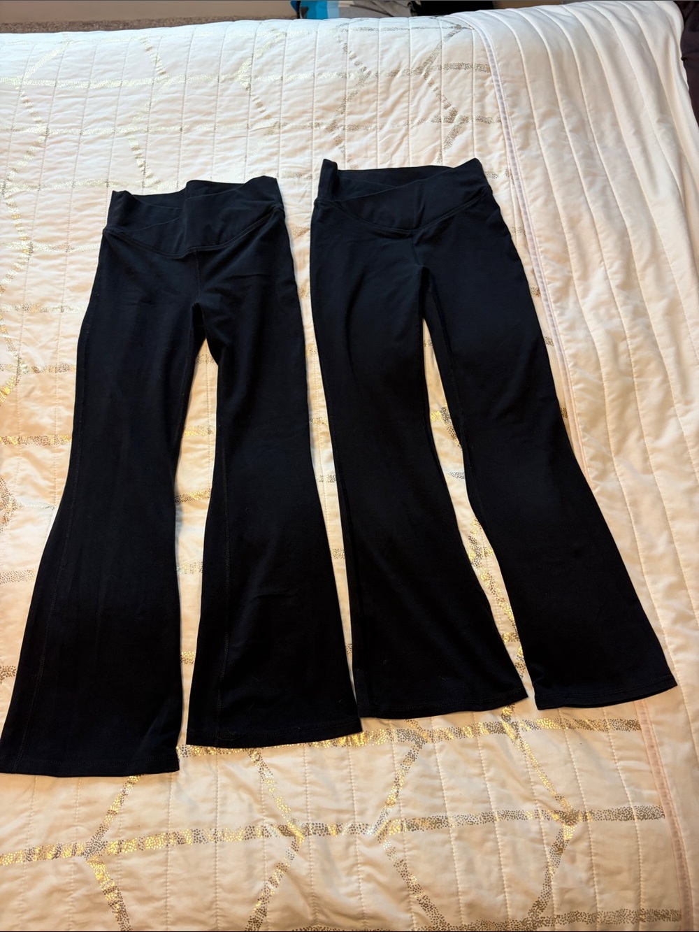 Old Navy Black Girls' Flared Yoga Leggings - Pair